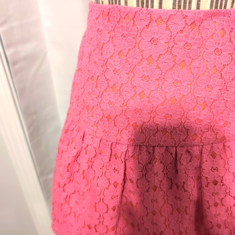 NWT Lilly Pulitzer Hotty Pink Petal Pusher Lace Skirt Size 8 - Picture 2 of 10